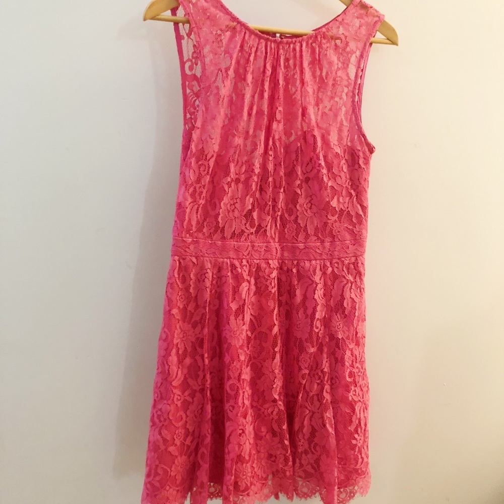 ML MONIQUE LHUILLIER PINK LACE DRESS Size 8